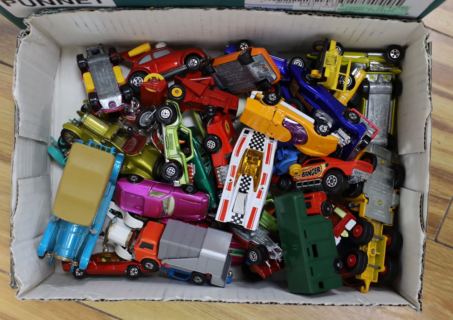 A quantity of Corgi and Matchbox cars and vehicles